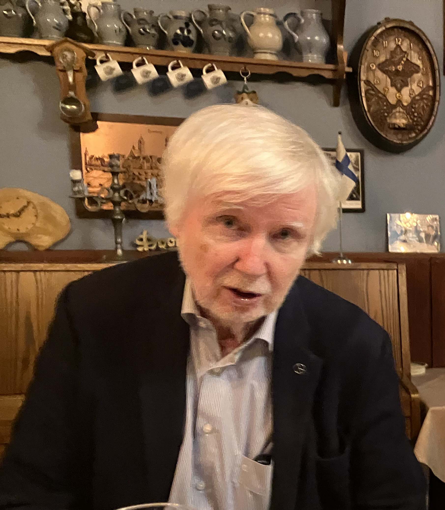 Kevätvuosikokous 13.3.2025 . Paikalla Erkki Tuomioja